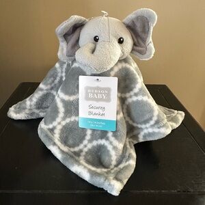 Hudson Baby Elephant Security Blanket. Gray and white. 14”x14”
